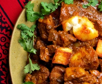Gosht Shahajani (Rich Lamb Curry with “Roast” Potatoes)