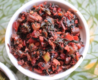 Keerai Thandu Poriyal Recipe / Red Thandu Keerai Poriyal Recipe / Spinach Stalk Poriyal Recipe