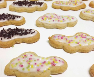 Vanilla iced cookies, petits biscuits à la vanille et glaçage au sucre