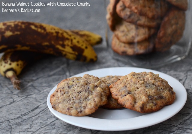 Banana Walnut Cookies with Chocolate Chunks