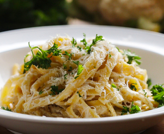 This Lighter Alfredo Sauce Is Made With Cauliflower And It's Gonna Blow Your Mind