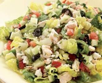 CHOPPED GREEK SALAD WITH CHICKEN
