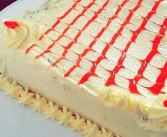 vanilla sponge cake with mock icing!!!