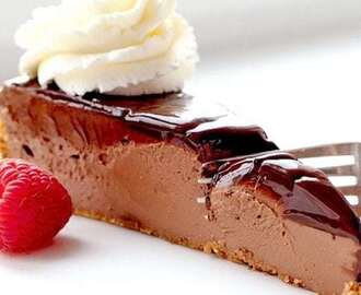 Čokoládová torta bez pečenia: Recept, ktorý si budete chcieť zapísať. Milovníci sladkých dobrôt, tvarohových dezertov a čokolády by sa mali mať na pozore