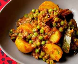 Aloo Mutter (Peas & Potato Curry)
