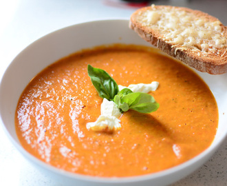 Tomato Soup with Parmesan Toasties