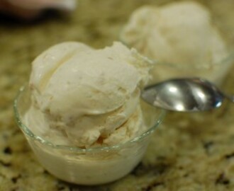 Homemade Macadamia Nut Ice Cream