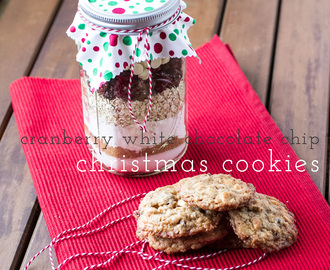 Cranberry White Chocolate Chip Cookies in a Jar