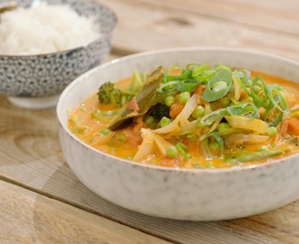 Thaise rode curry met scampi’s
