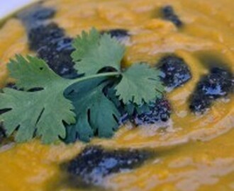 Immune-Boosting Carrot Soup w/ Hemp Oil