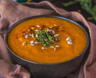 Paleo Curry Pumpkin Soup