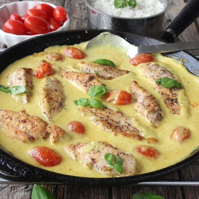 Lindas bakskola on Instagram: “I samarbete med @touchoftaste Jag vill tipsa er om en snabb, lättlagad kycklingrätt som jag tillagar nästan varje vecka😍. I bland varierar…”