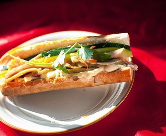 Recette de sandwich banh mi, baguette, poulet, pickle, coriandre.. (Vietnam)