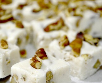 Eggnog Fudge~Day 6 of 12 Days of Christmas Candy