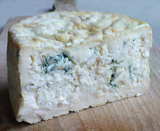 Domowy ser pleśniowy typu Gorgonzola (z niebieską pleśnią)