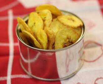 Aloko (chips de plantain) et leur sauce pimentée
