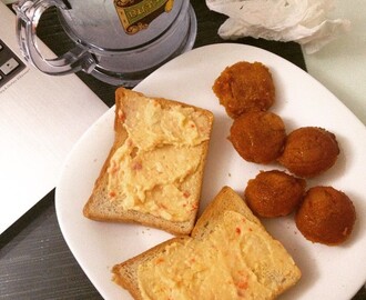 Instagram: Sick person’s breakfast (tissue included). #bacontunamelt #pimiento #puto