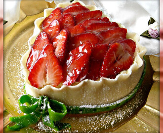 Coeur aux fraises et pâte d'amande pour vous souhaiter une joyeuse Saint Valentin