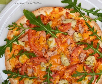 Pizza-wrap au thon, coeurs d'artichauts, pesto de tomates séchées à la ricotta... etc...