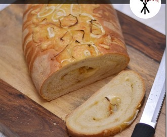 Swiss Onion Bread | #SundaySupper