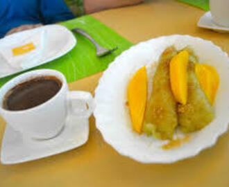 Philippine Recipes : Mangga at Suman (Mangoes and Glutinous Rice Cakes)