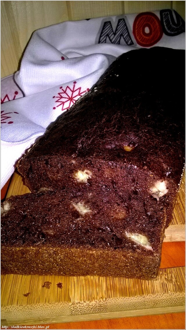 Black banana cake. Czarne (czekoladowe) ciasto bananowe.