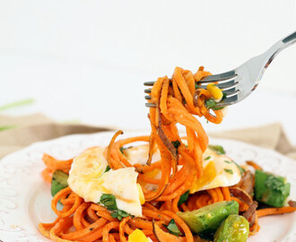 Spiralized Paleo Eggs “Benedict” with Roasted Sweet Potato Noodles, Avocado and Chipotle Hollandaise