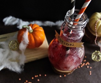 Potion magique d'Halloween, raisin et litchi (cocktail sans alcool)
