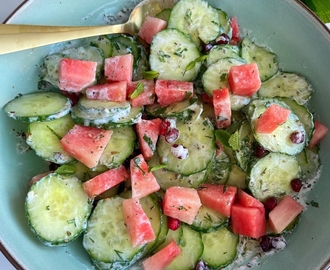 Watermeloen en komkommer met pikant sumakzout
