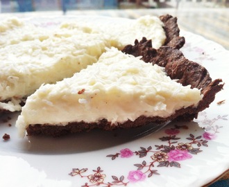 Obłędnie kremowe ciasto kokosowe z białą czekoladą, a la raffaello