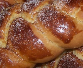 Paskalya Çöreği Nasıl Yapılır? - TarifAlPisir.com Lezzetli Tarifleri