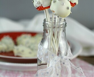 White Chocolate Covered Strawberry Pops & Hearts