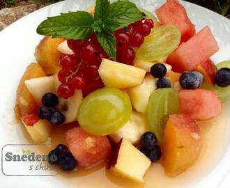 Letní salát z čerstvého ovoce