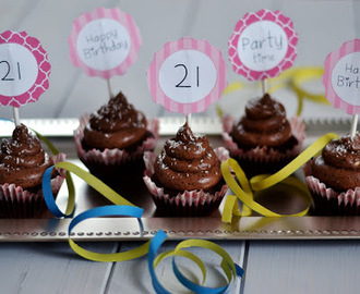 Extra čokoládové cupcake s oříšky a nutellou || Chocolate cupcakes