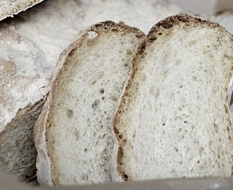 Italský bílý chléb - pane casareccio