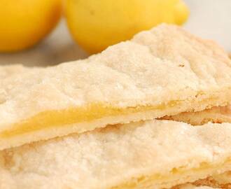 Shortbread filled with Lemon Curd