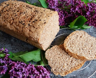 Chleb razowy pszenno - żytni na drożdżach ze słonecznikiem i czarnuszką (wyrabiany w automacie)