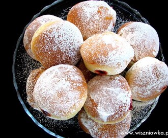 Bomboloni – włoskie pączki z pieca