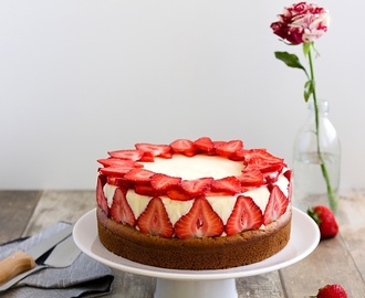 Jahodový smetanový dort - fraisier