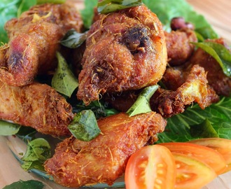 Ayam Goreng Berempah（Malaysian Style Spiced Fried Chicken)