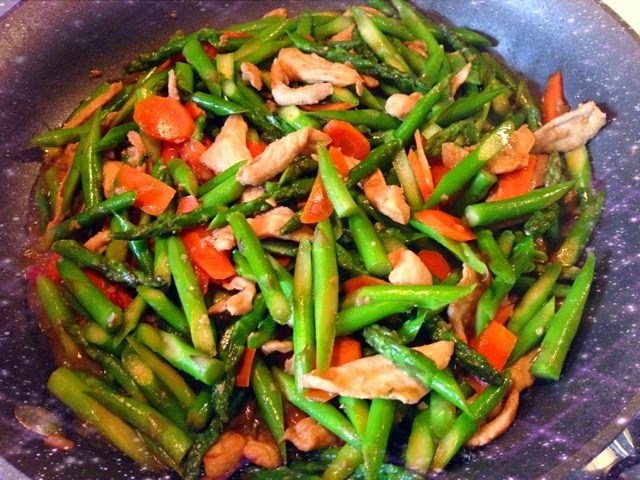 酱炒芦笋肉片 Sauteed Bean Paste with Asparagus and Sliced Chicken