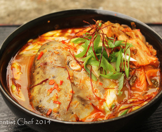 Recipe Maeuntang Korean Salmon Head with Kimchi Soup in Spicy Sour Chili Broth