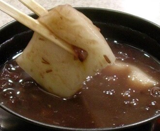 Receita de Zenzai Caldo Doce de Feijão, aprenda como fazer, Shiruko, ou oshiruko uma especialidade da culinária japonesa. Há um prato semelhante chamado zenzai no qual os grãos de feijão-azuqui são prensados