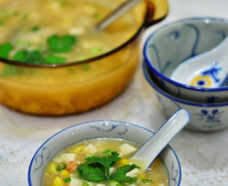 玉米海鲜豆腐羹 Sweet Corn and Seafood Tofu Soup