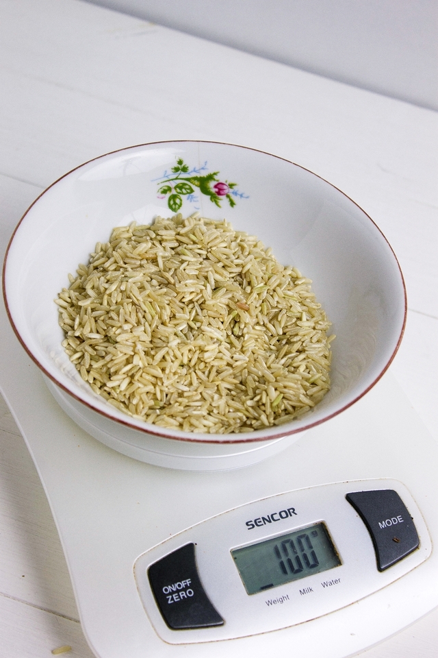Jak gotować ryż – brązowy i biały