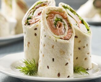 {⚠️ Gluten, Ail dans Tzatziki} Sandwich au Saumon Fumé 🐟 et Tzatziki façon wrap © Cuisine AZ