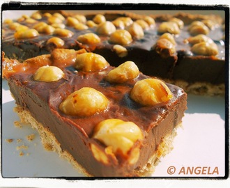 Ciasto razowe z orzechami laskowymi w czekoladzie  - Chocolate & Hazelnut Cake Recipe - Crostata integrale al cioccolato e nocciole