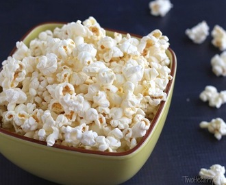 Microwave Popcorn (Easy Recipe for How to Make Popcorn That’s Perfectly Quick, Healthy and Delicious!)