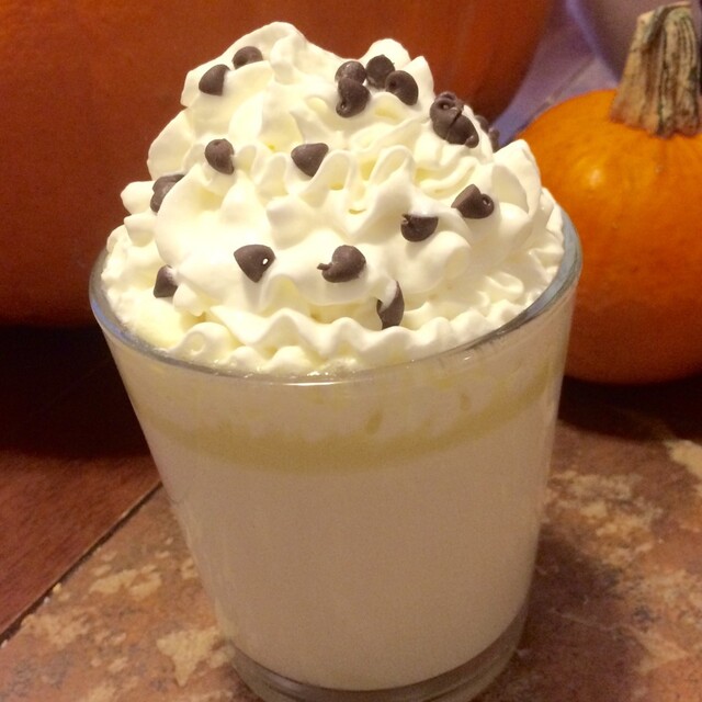 Ghoulish Halloween White Hot Chocolate – Easy Homemade Hot Chocolate Recipe