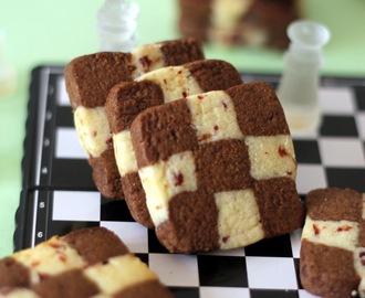 棋格饼干 （Chocolate and Cranberry Checkerboards Cookies)